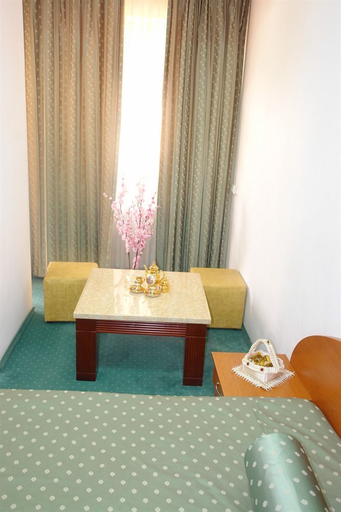Hotel Sir Colentina 2*